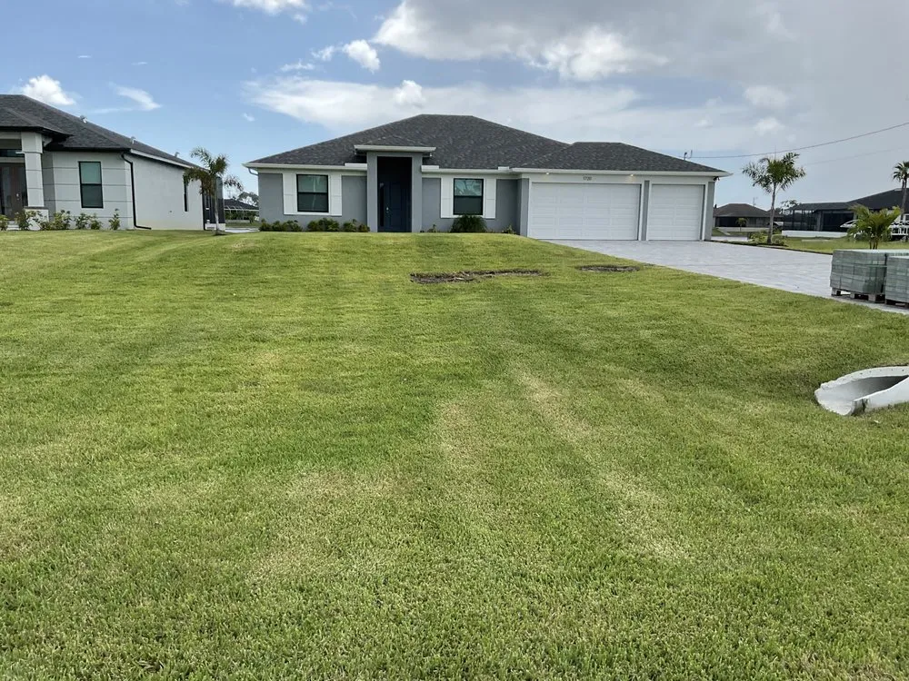 Custom garden landscaping in Cape Coral, FL by Garcia Dream Cutz