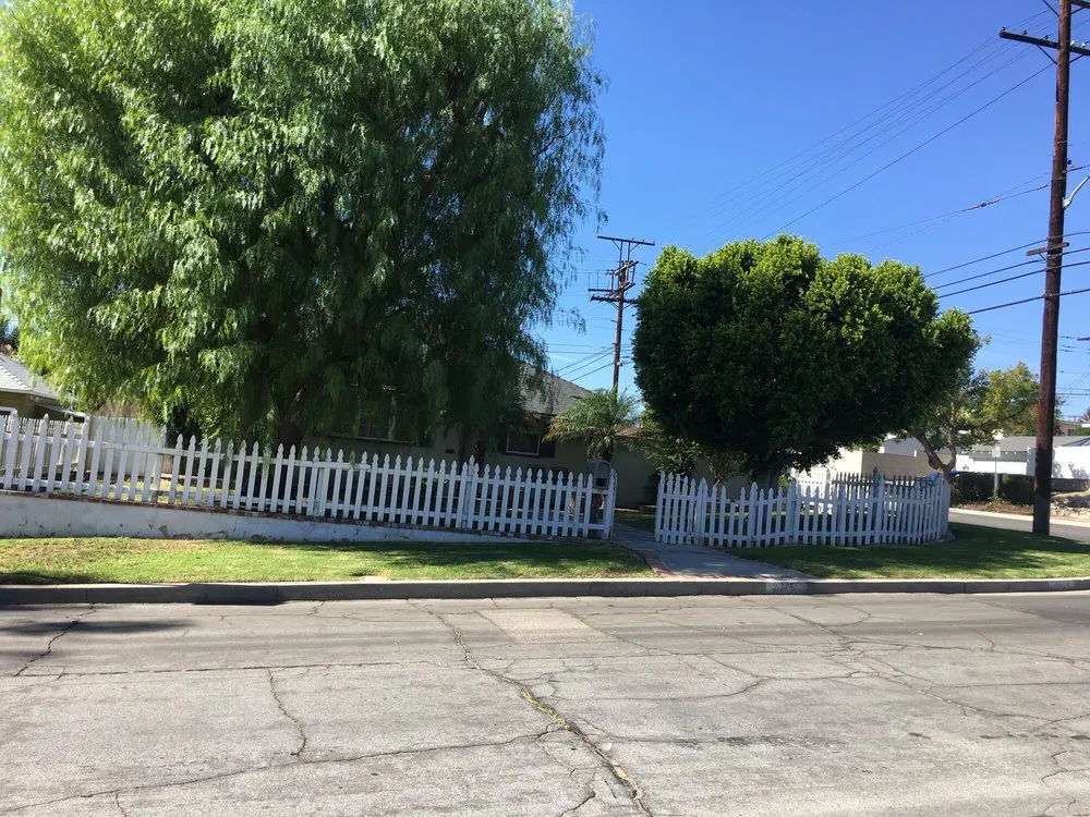 Professional garden landscaping in Altadena, CA by Garcia Gardening Services