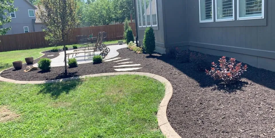 Top-rated yard cleanup service in Olathe, KS by Garcia Great Works