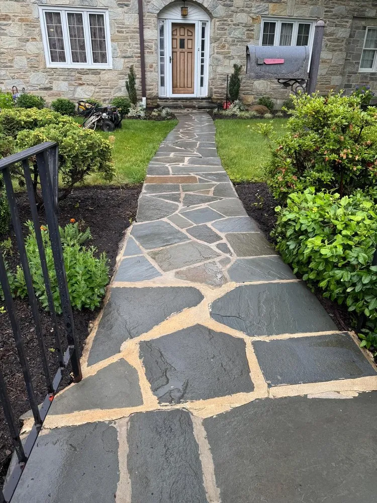 Top-rated garden landscaping in Philadelphia, PA by Garcia GT Landscaping