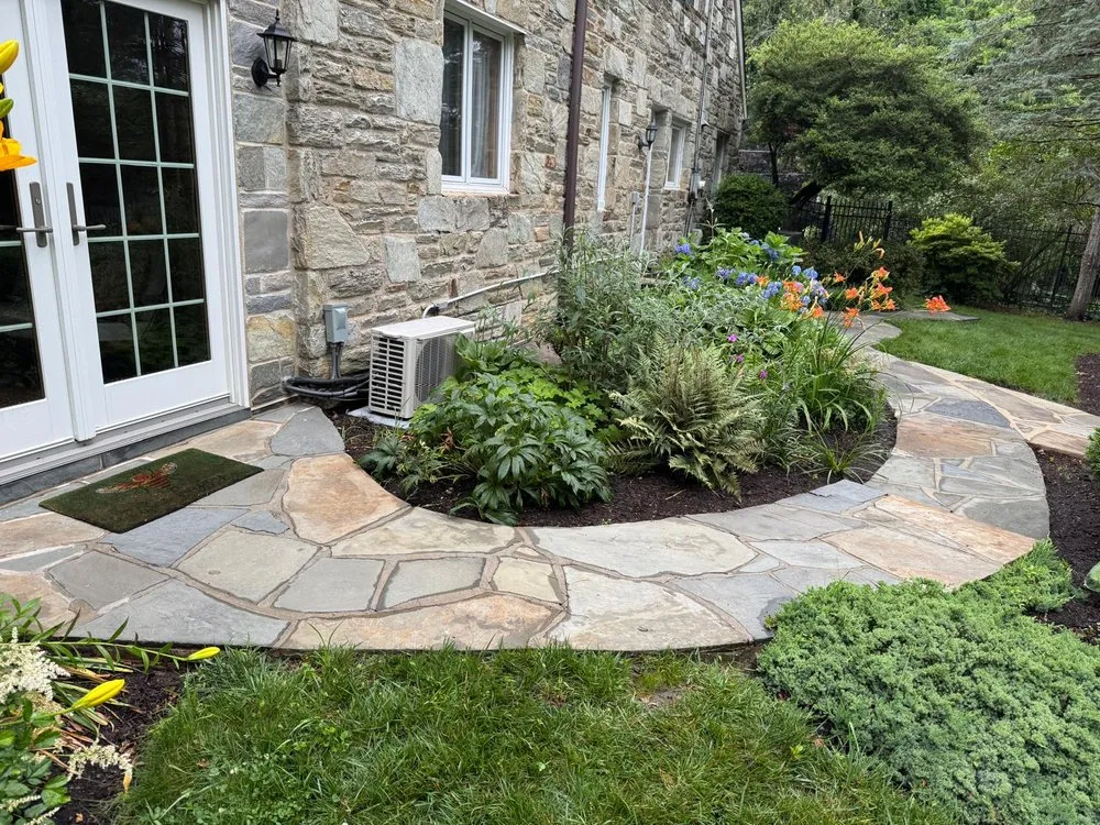 Local yard cleanup service near you in Philadelphia, PA by Garcia GT Landscaping