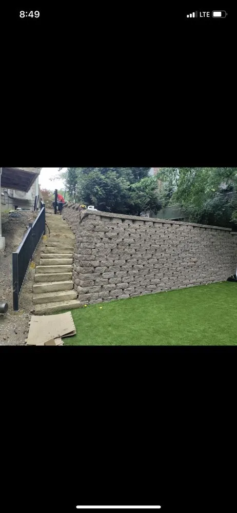 Custom outdoor landscaping in Jefferson County, MO - Garcia Hardscape