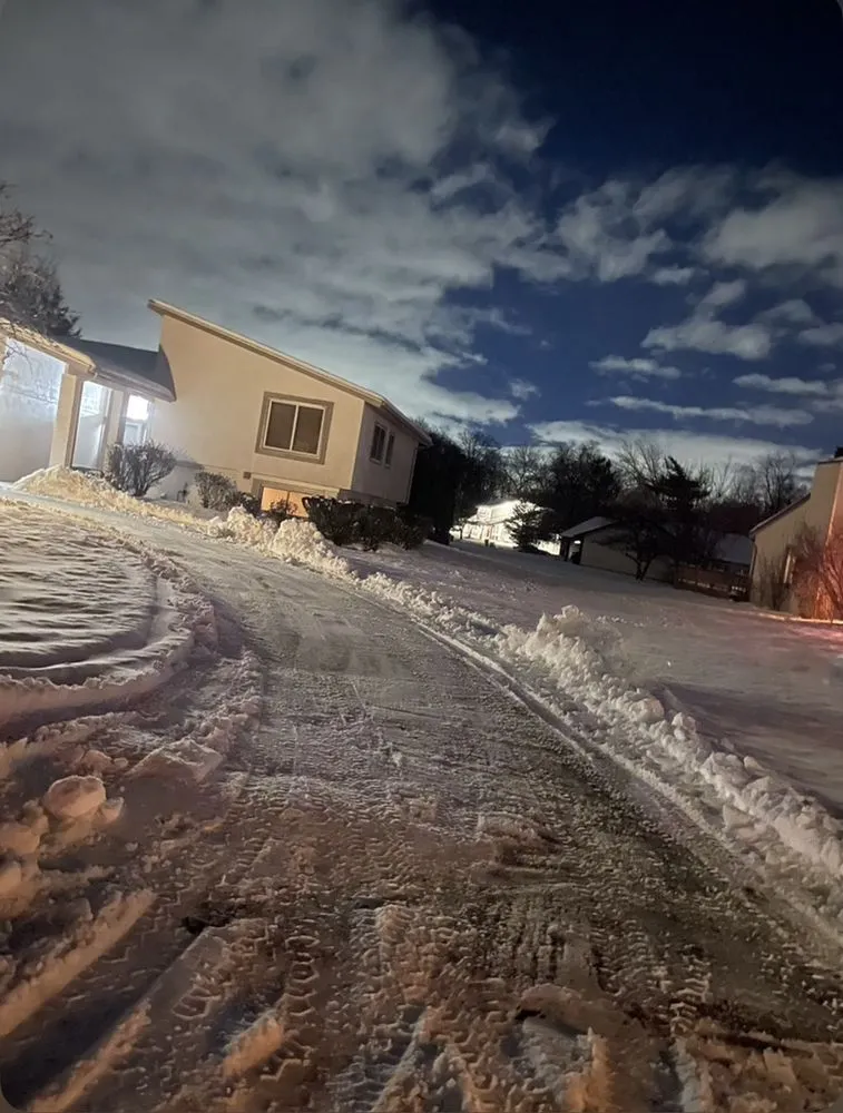 Trusted outdoor landscaping experts serving Pontiac, MI - Garcia Landscape & Tree service