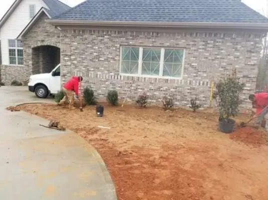 Custom garden landscaping experts serving Easley, SC - Garcia Landscape