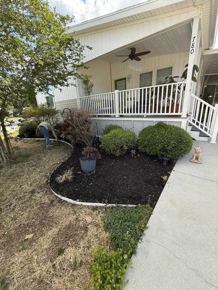 Reliable yard cleanup service experts serving Sanford, FL - Garcia Landscape