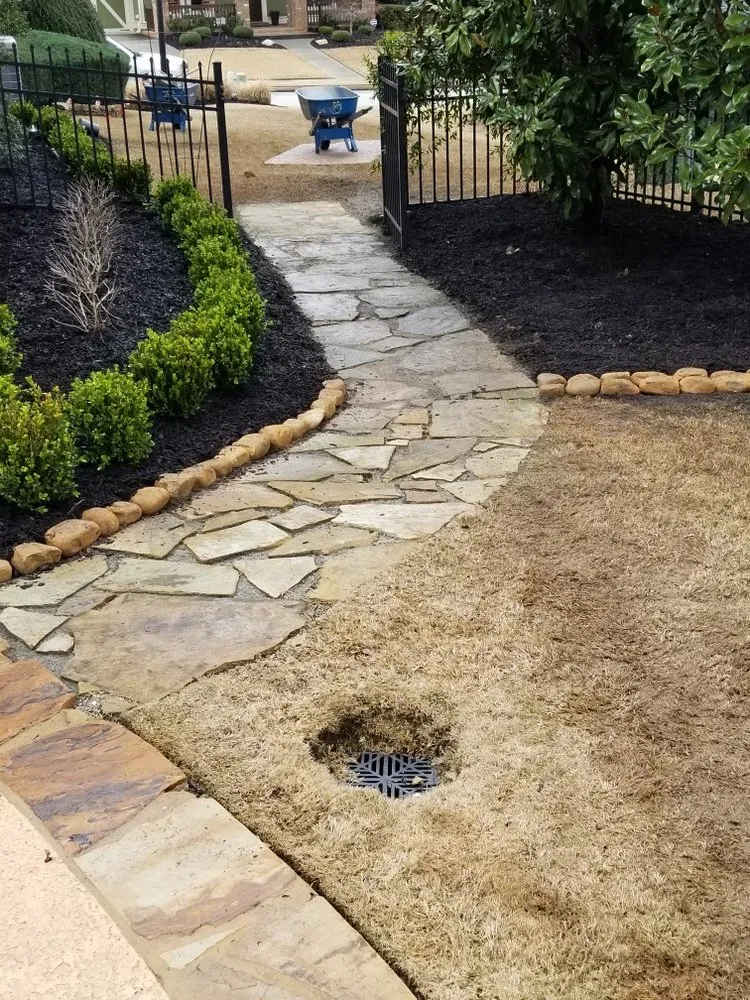 Top-rated garden landscaping for year-round maintenance in Sugar Hill, GA by Garcia Landscape