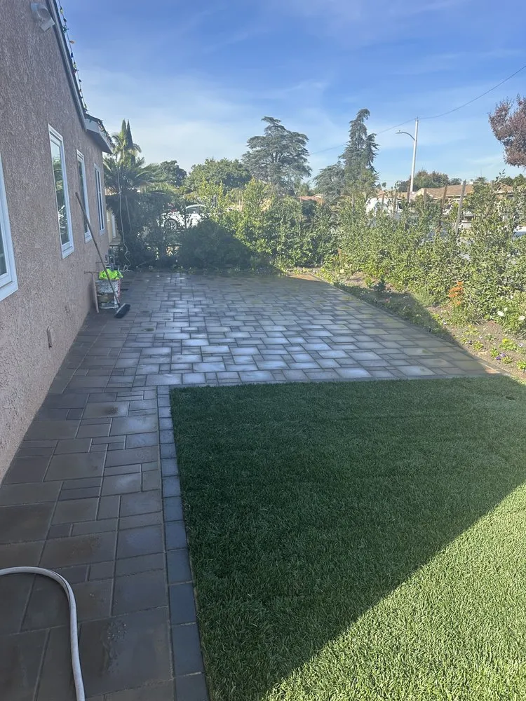 Custom yard maintenance in Bellflower, CA by Garcia Landscaping