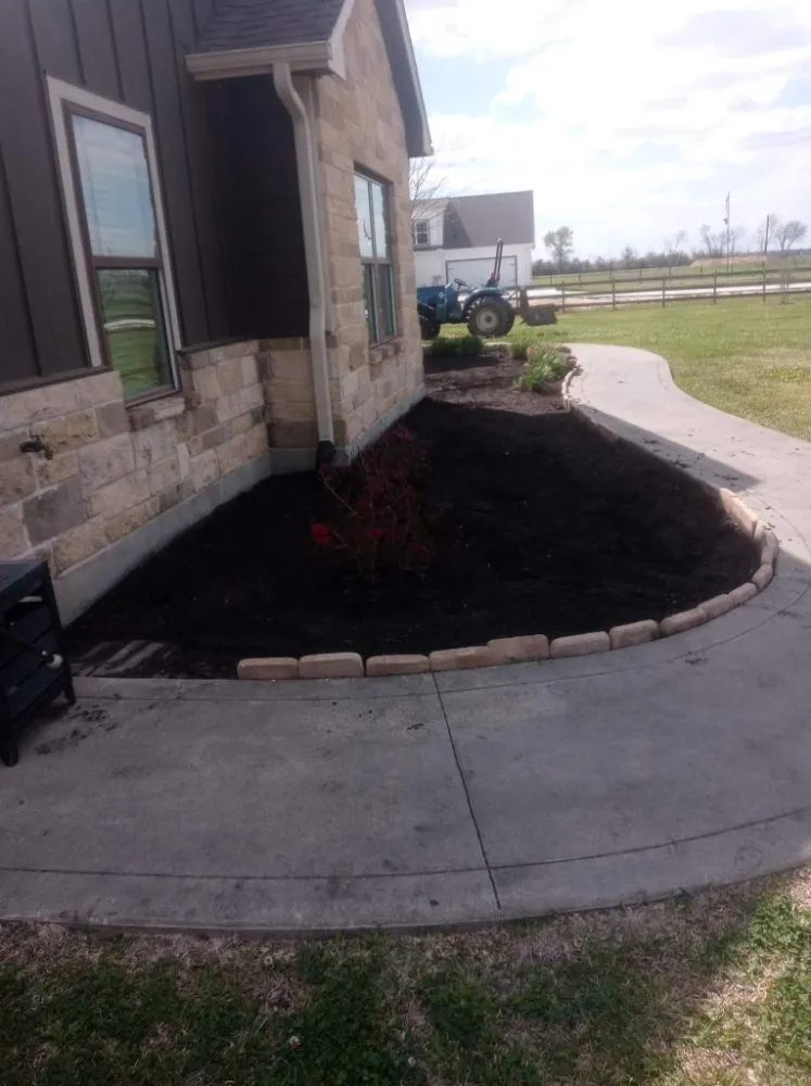 Trusted lawn mowing service in Houston, TX by Garcia Landscaping