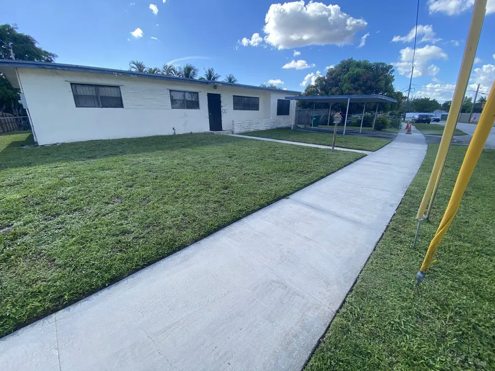 Reliable outdoor landscaping with custom design across Miami Shores, FL - Garcia Landscaping