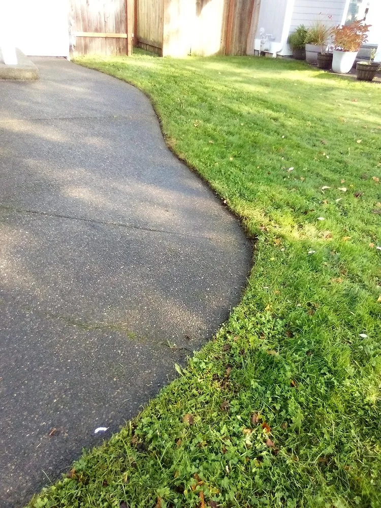 Top-rated residential landscaping in Federal Way, WA by Garcia Landscaping Professional