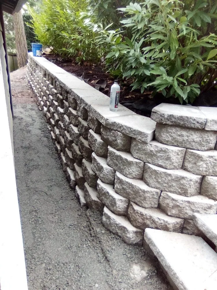 Expert yard maintenance in Federal Way, WA by Garcia Landscaping Professional