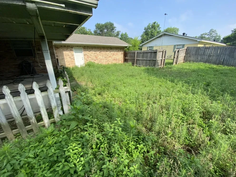 Professional yard cleanup service in Longview, TX by Garcia Lawn Care Service