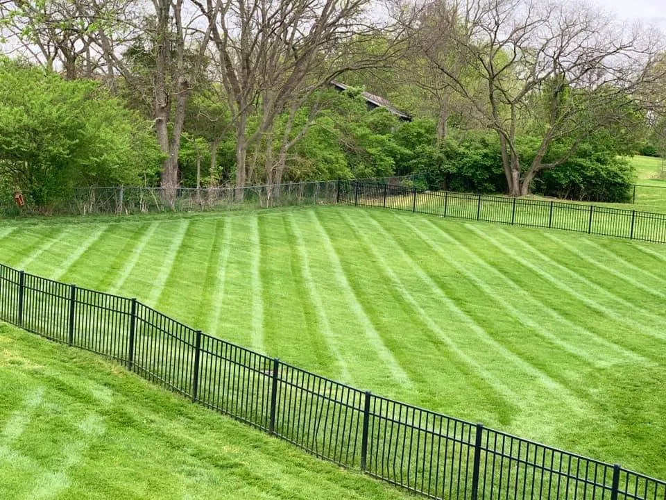 Affordable garden landscaping for beautiful yards in Brentwood, TN by Garcia Lawn Service & Landscaping