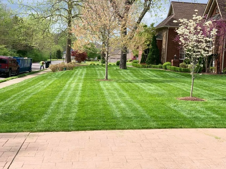 Top-rated yard maintenance experts serving Brentwood, TN - Garcia Lawn Service & Landscaping