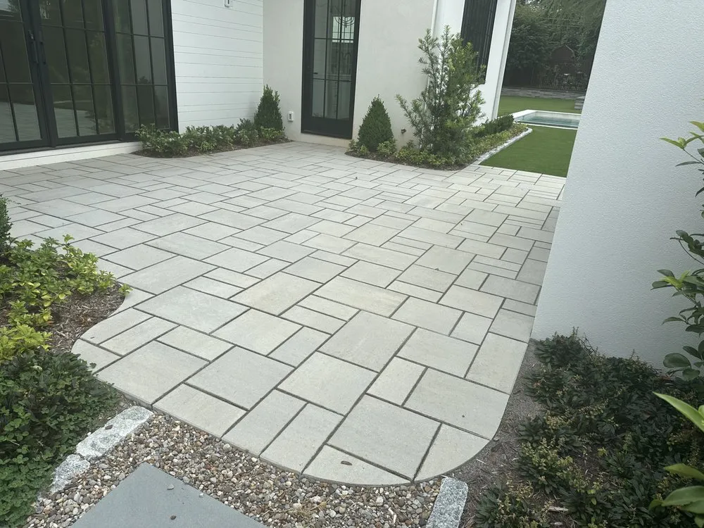 Trusted lawn mowing service experts serving Charlotte, NC - Garcia Lawn Service