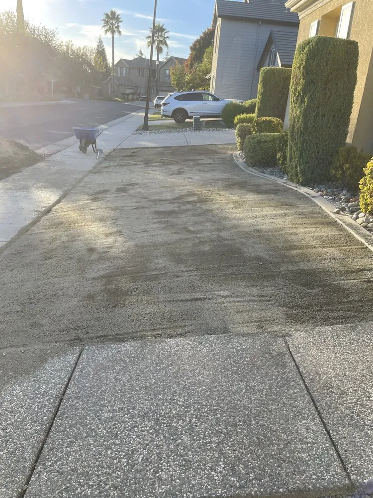 Reliable garden landscaping with custom design in Carmichael, CA by Garcia Service