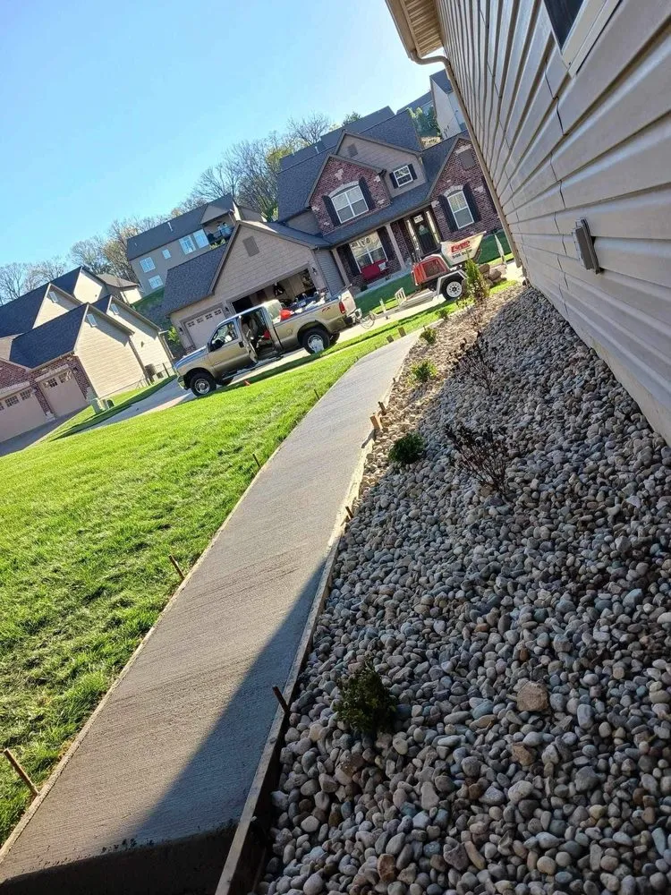 Affordable yard maintenance in Berkeley, MO - Garcia Services