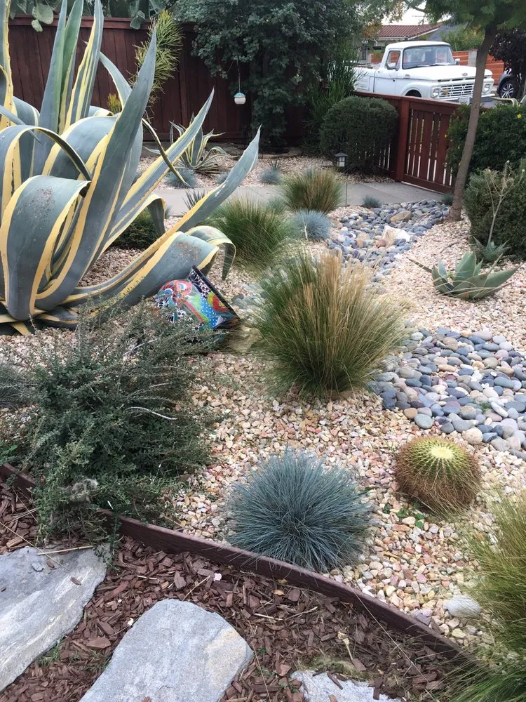 Trusted lawn mowing service experts serving Los Angeles, CA - Garciagardeningservice