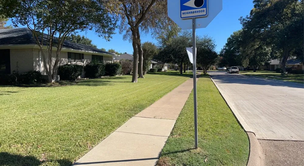 Professional yard maintenance in Fort Worth, TX by Garcia’s DFW Lawncare