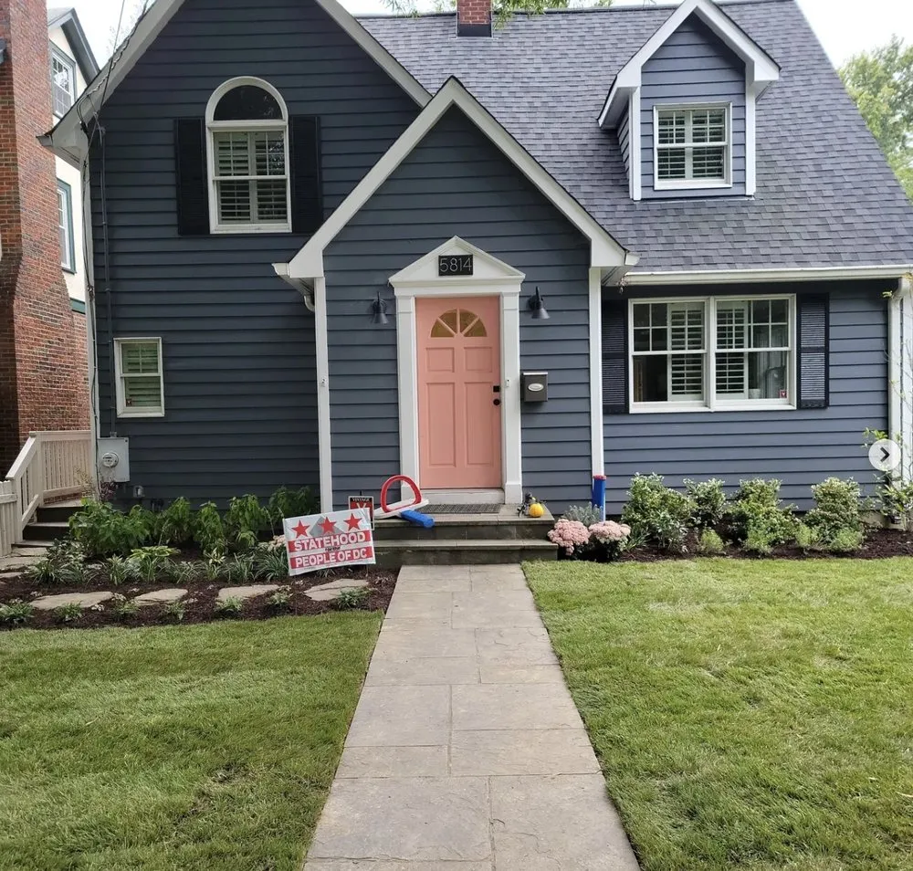 Top-rated lawn care service experts serving Greenbelt, MD - Garcia's Fine Gardening