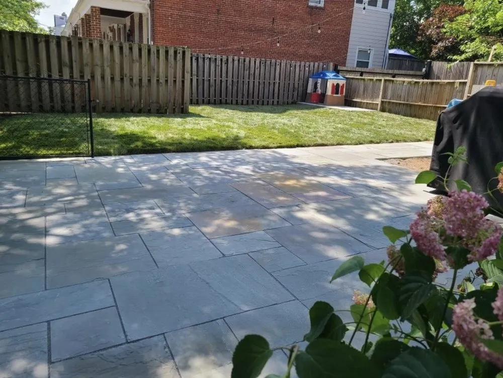 Reliable lawn mowing service in Greenbelt, MD - Garcia's Fine Gardening