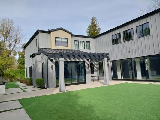 Garcias Gardening Logo