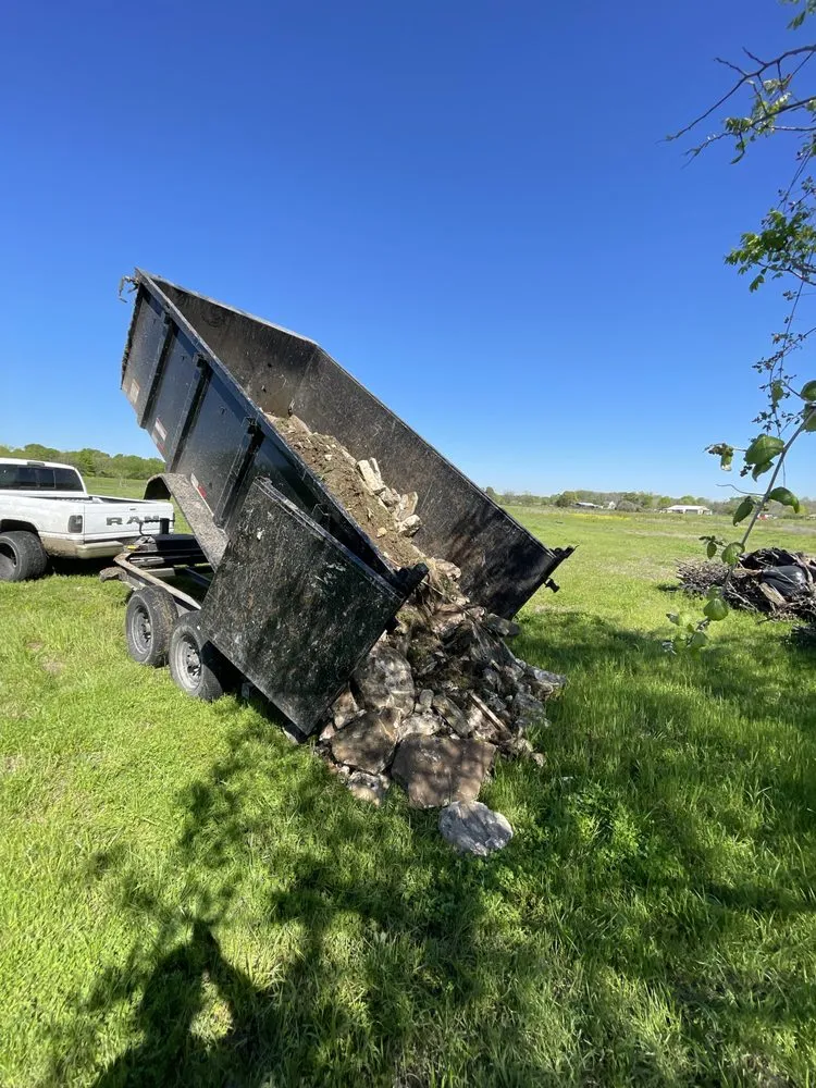 Custom garden landscaping experts serving Dallas, TX - Garcias Haul Off