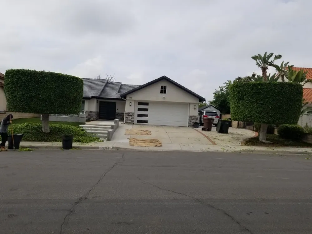 Expert garden landscaping in La Puente, CA by Garcias Landscape and Tree Triming Service