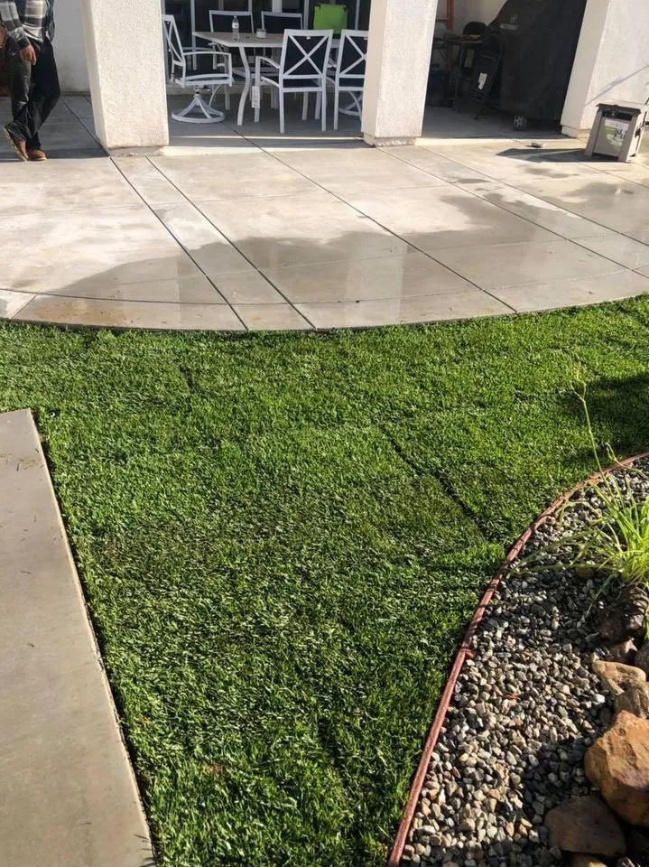 Professional lawn care service experts serving Oxnard, CA - Garcia’s Landscaping & Concrete