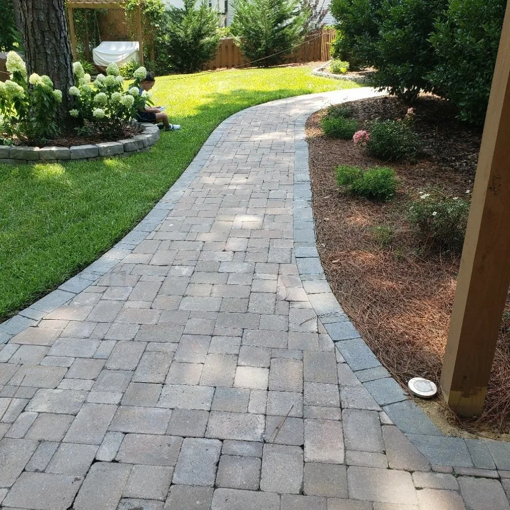 Top-rated yard cleanup service experts serving Aberdeen, NC - Garcia's Landscaping & Construction