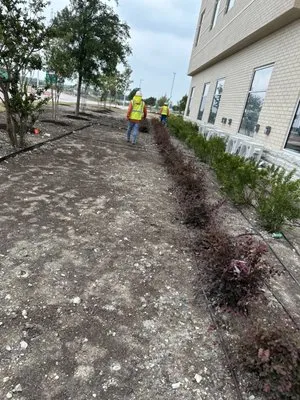 Garcias Landscaping And Granite Logo