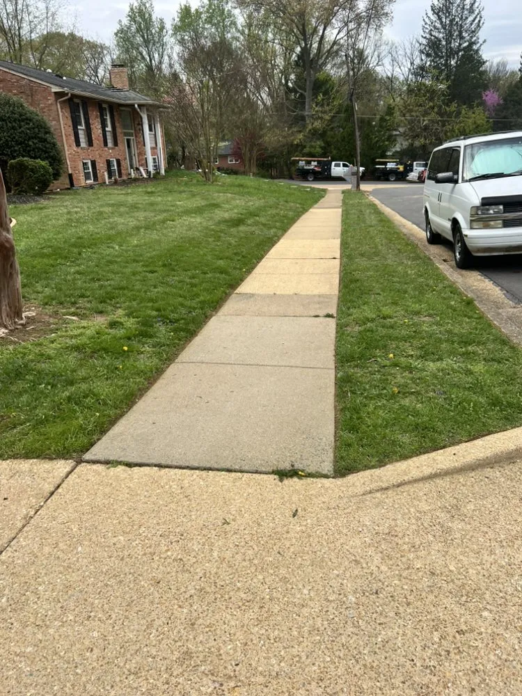 Trusted lawn care service for beautiful yards in Pimmit, VA by Garcia’s landscaping