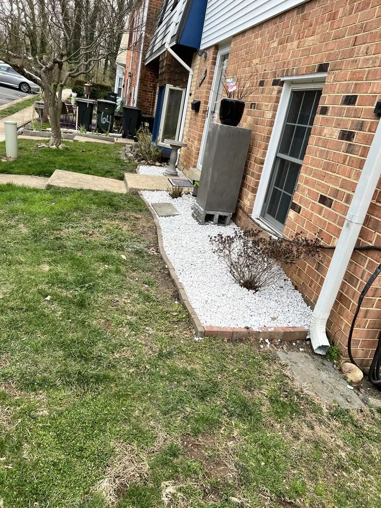 Reliable yard maintenance for year-round maintenance across Pimmit, VA - Garcia’s landscaping