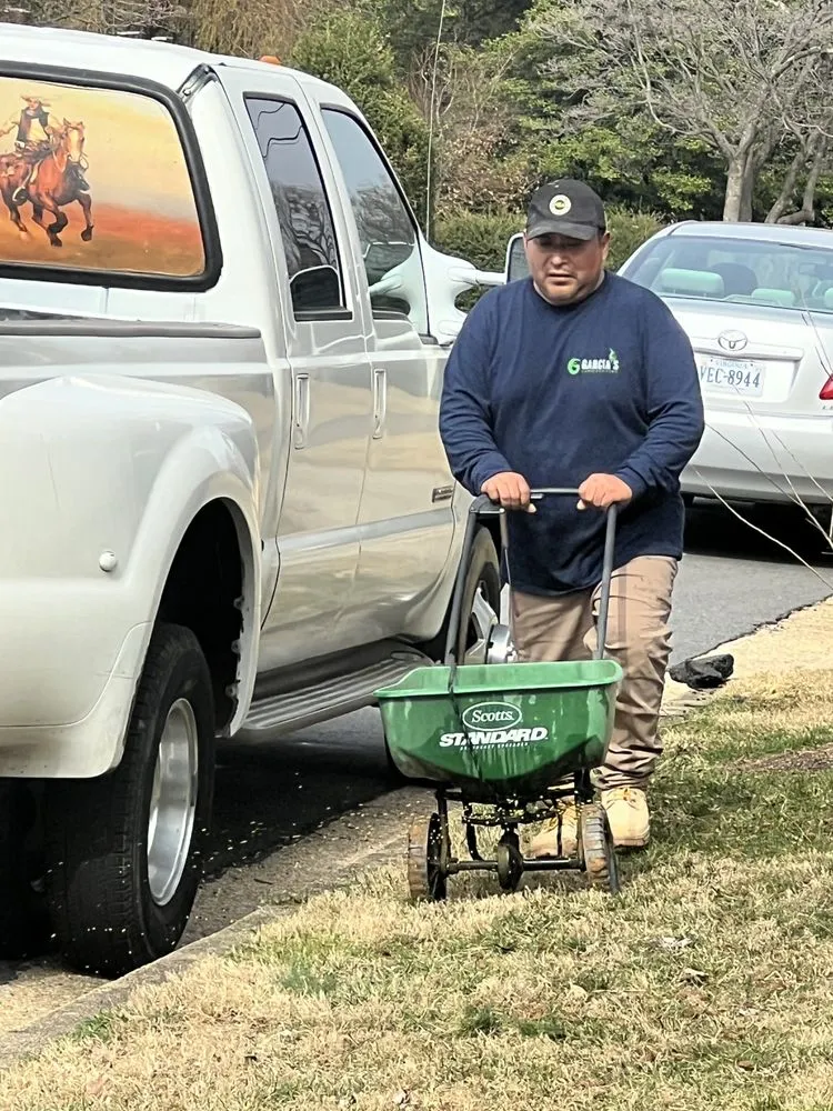 Expert residential landscaping in Pimmit, VA by Garcia’s landscaping