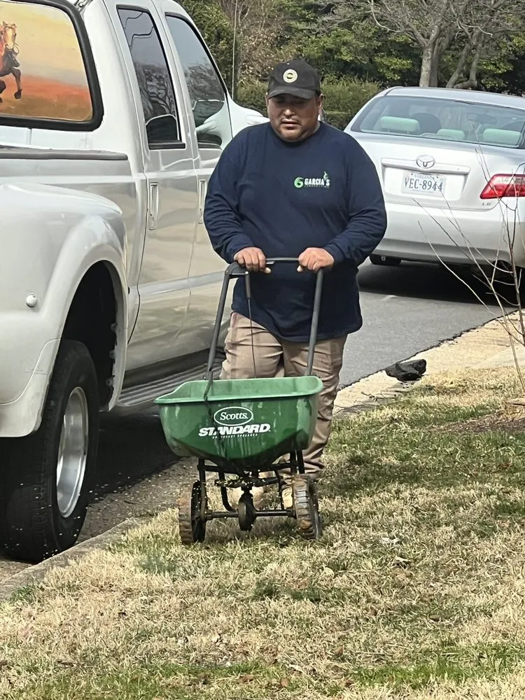 Reliable yard cleanup service for beautiful yards in Pimmit, VA by Garcia’s landscaping