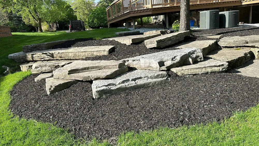 Trusted yard cleanup service experts serving Pontiac, MI - Garcia's Landscaping