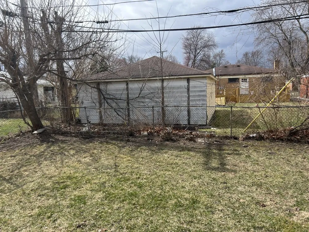 Local landscaping services in Pontiac, MI by Garcia's Landscaping