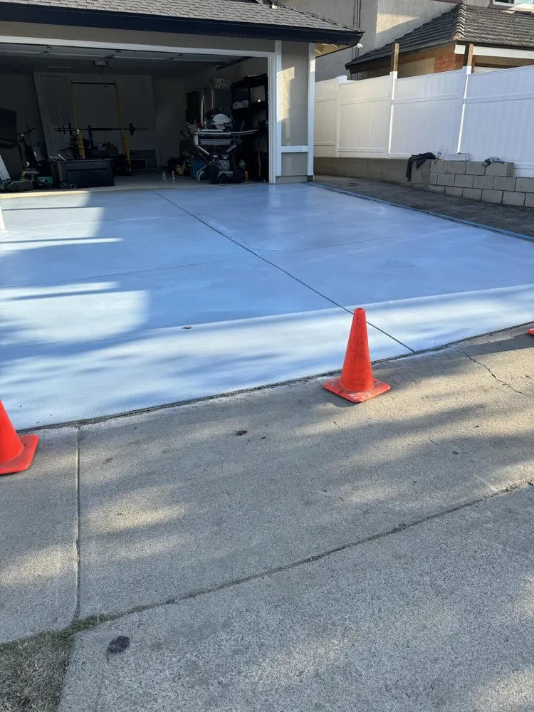 Affordable lawn care service with custom design in San Clemente, CA by Garcia's Landscaping