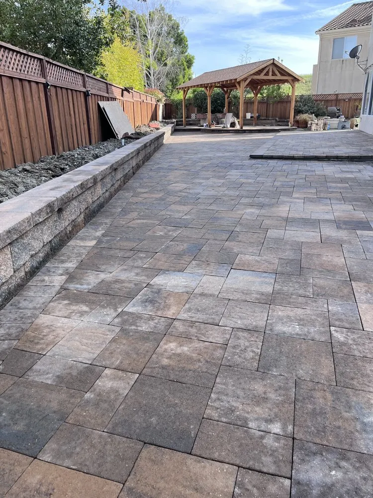 Top-rated outdoor landscaping for year-round maintenance in San Jose, CA by Garcia’s landscaping