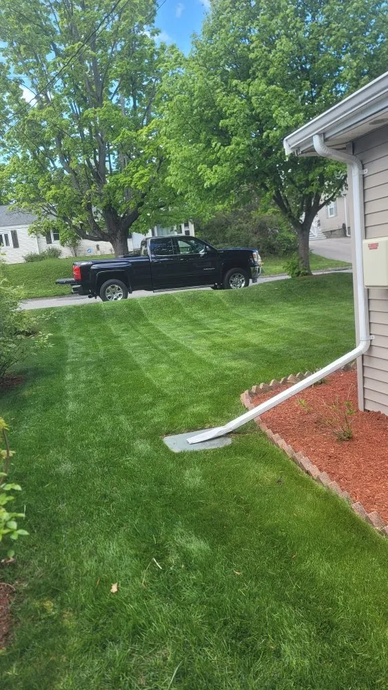 Custom lawn care service experts serving Worcester, MA - Garcias Landscaping