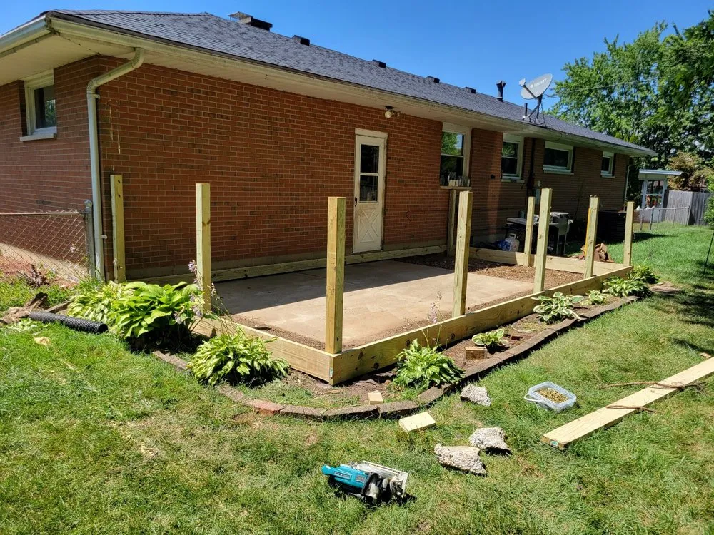 Affordable lawn mowing service for residential properties in Dayton, OH by Garcia's Landskeeping