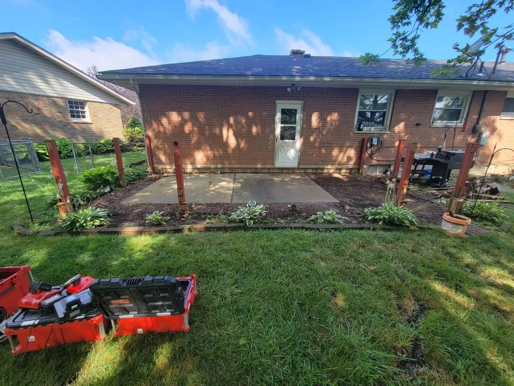 Local yard maintenance with custom design in Dayton, OH by Garcia's Landskeeping