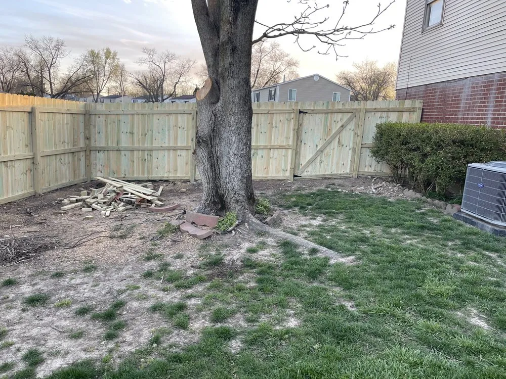 Custom yard cleanup service experts serving Dayton, OH - Garcia's Landskeeping