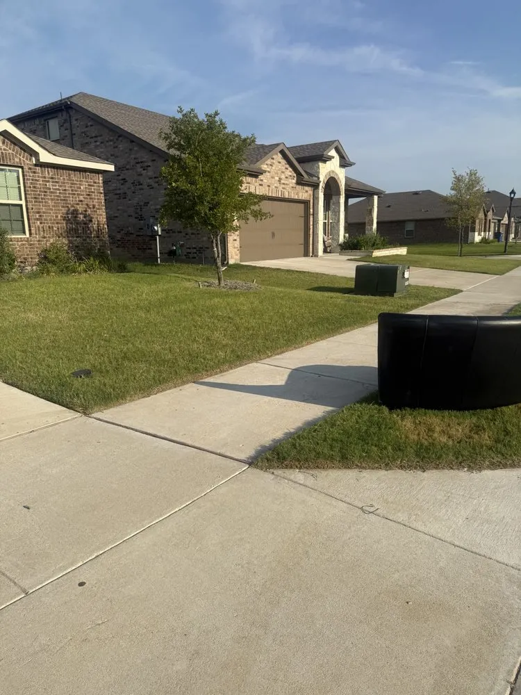 Expert lawn care service experts serving McKinney, TX - Garcia’s Lawn & Landscaping