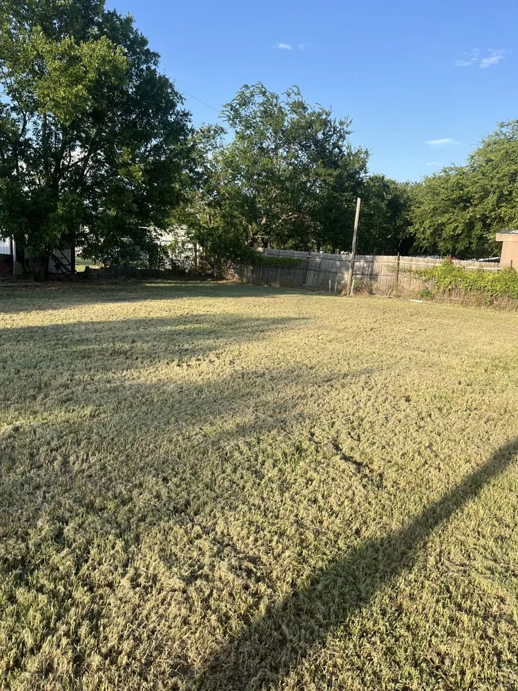 Professional residential landscaping in Bridgeport, TX - Garcia’s Lawn Care And Junk Removal