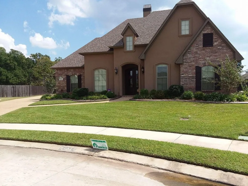 Expert landscaping services in Shreveport, LA by Garcia's Lawn Care