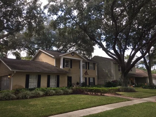 Expert yard maintenance with custom design across tampa, FL - Garcia's Lawn Care