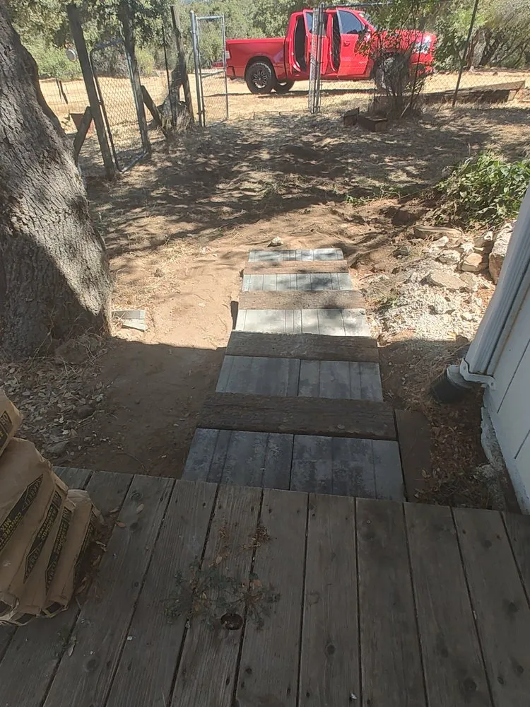 Professional garden landscaping in Biola, CA by Garcia's Maintenance