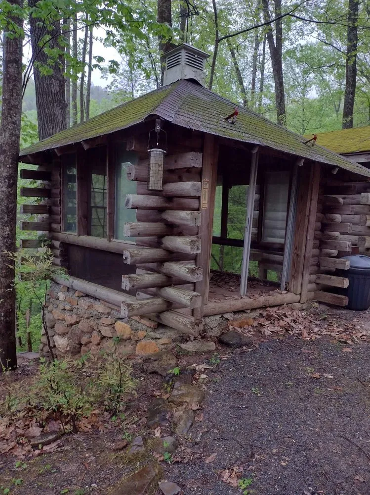 Reliable landscaping services for beautiful yards in Chatsworth, GA by Garcia’s Painting & Staining and Landscaping