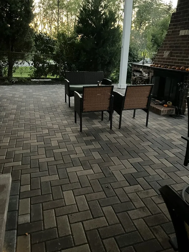 Local landscape installation in Addison, IL by Garcia's Project Landscape and Hardscape construction